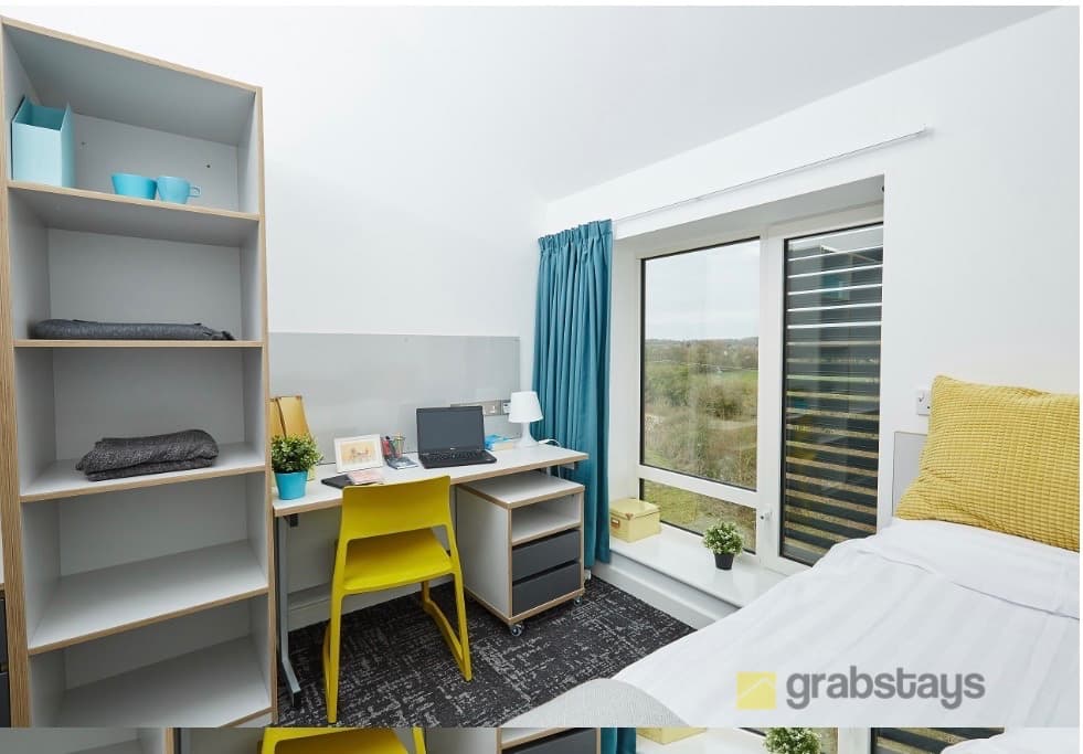 Tenancy takeover: On campus En-suite - Image 1