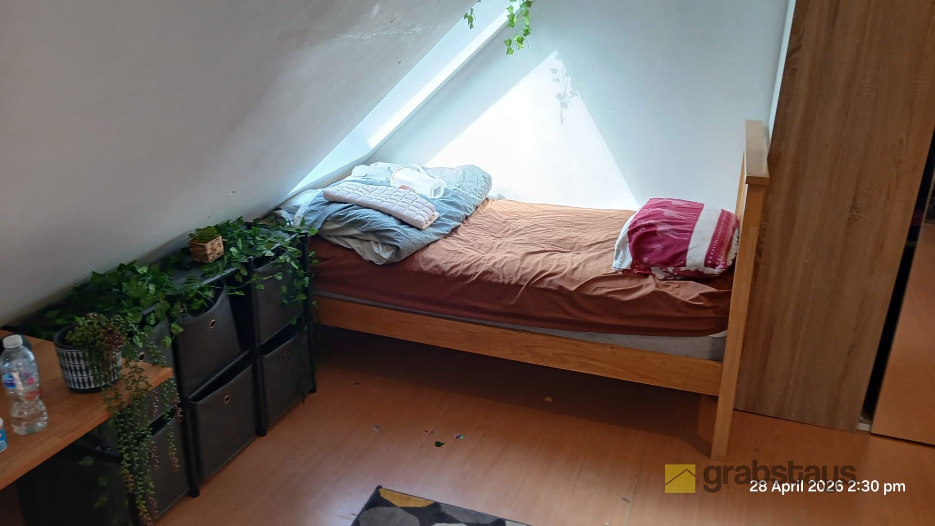 Sharing Room